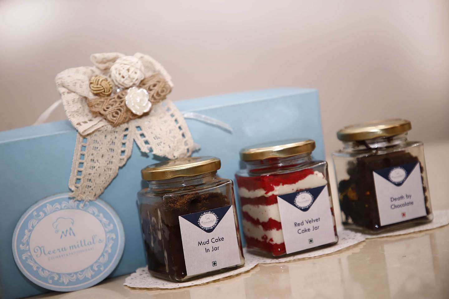 Neeru Mittal :: Cake In Jar Hamper