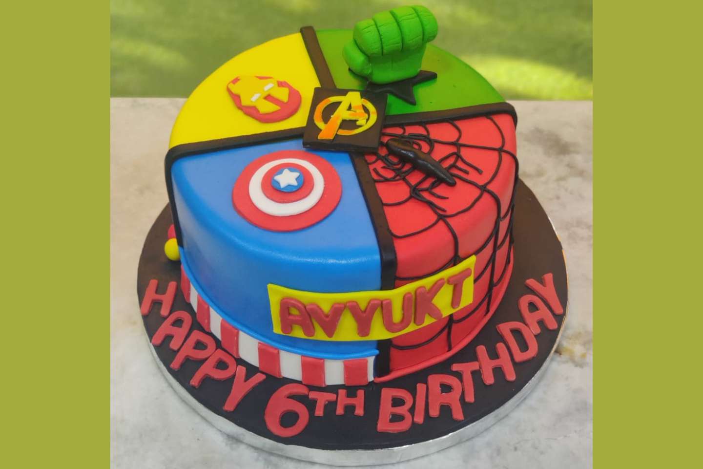 Neeru Mittal :: Avengers Theme Cake